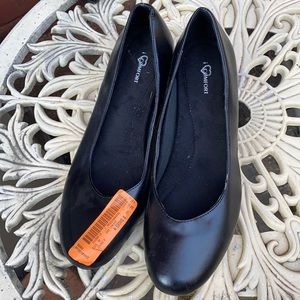 I love comfort black shoes sz. 9.5